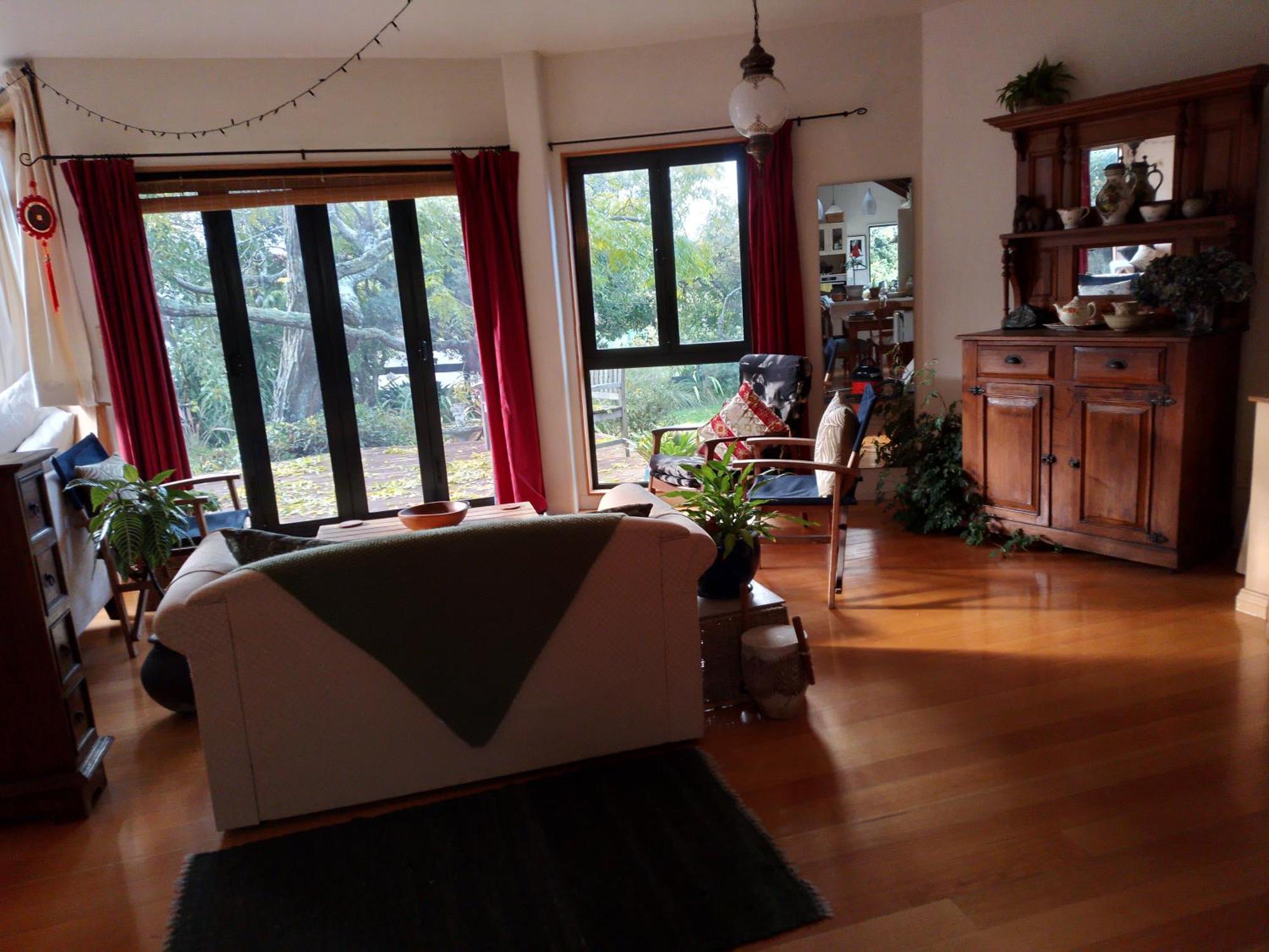 Birds Eyes Te Awanga Bed & Breakfast Exterior photo